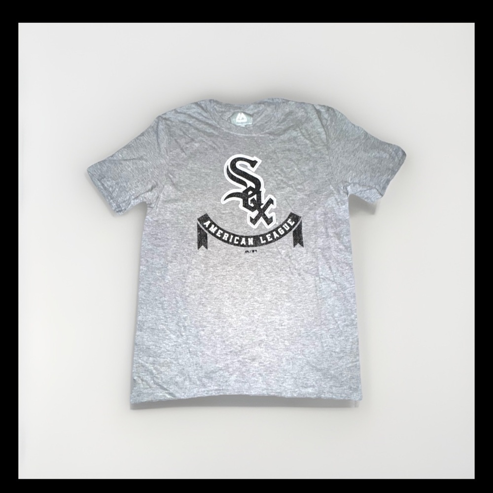Majestic MLB Chicago White Sox T-shirt NWOT 111